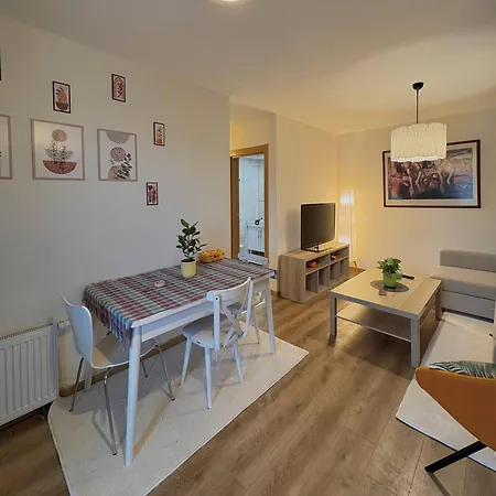 10 Mins To Takism - New Modern Flat Istanbul