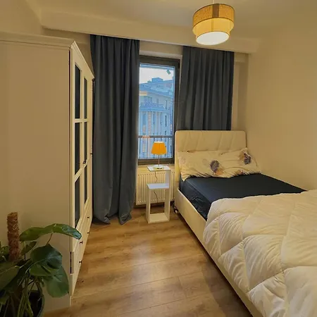10 Mins To Takism - New Modern Flat Apartman *